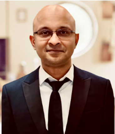Portrait photo of Omar Chowdhury